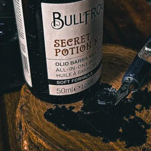 Bullfrog Secret Potion no2 olejek o zapachu drewna i atramentu